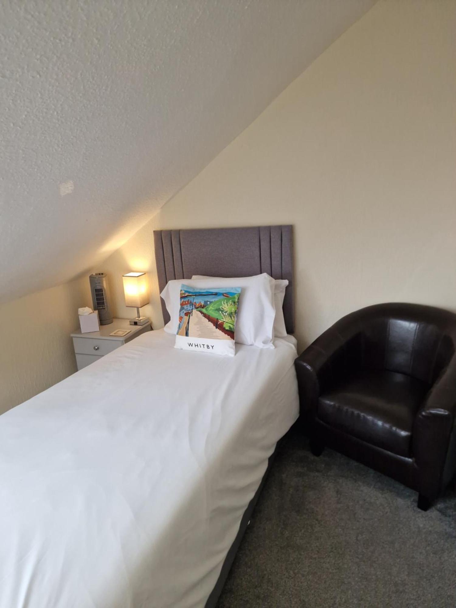 Hotel The Europa à Whitby Chambre photo