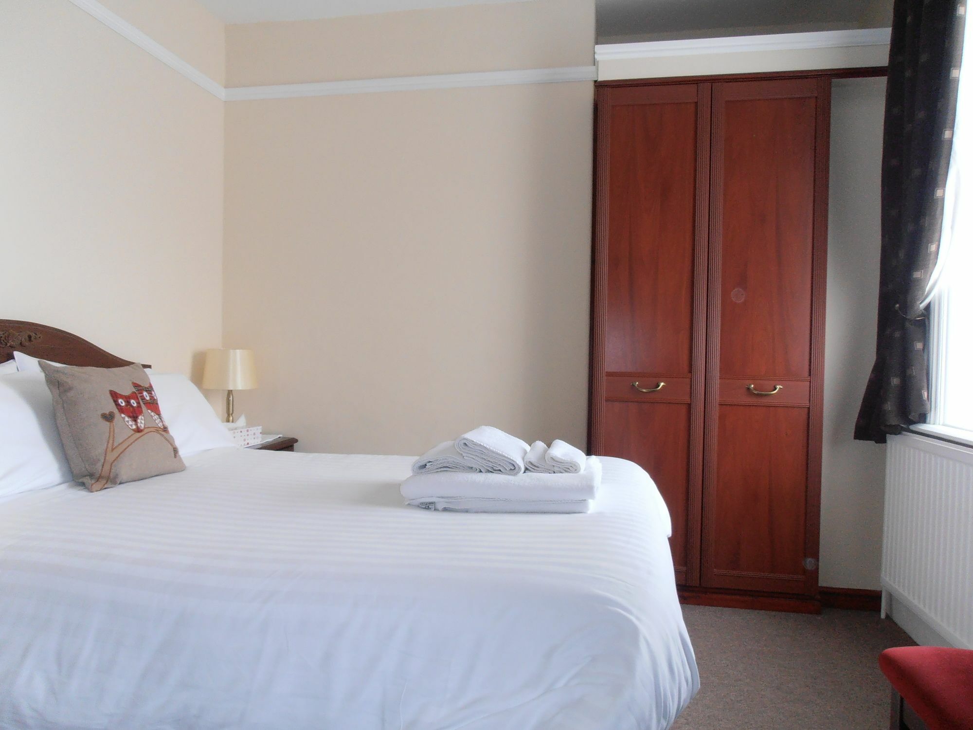 Hotel The Europa à Whitby Extérieur photo