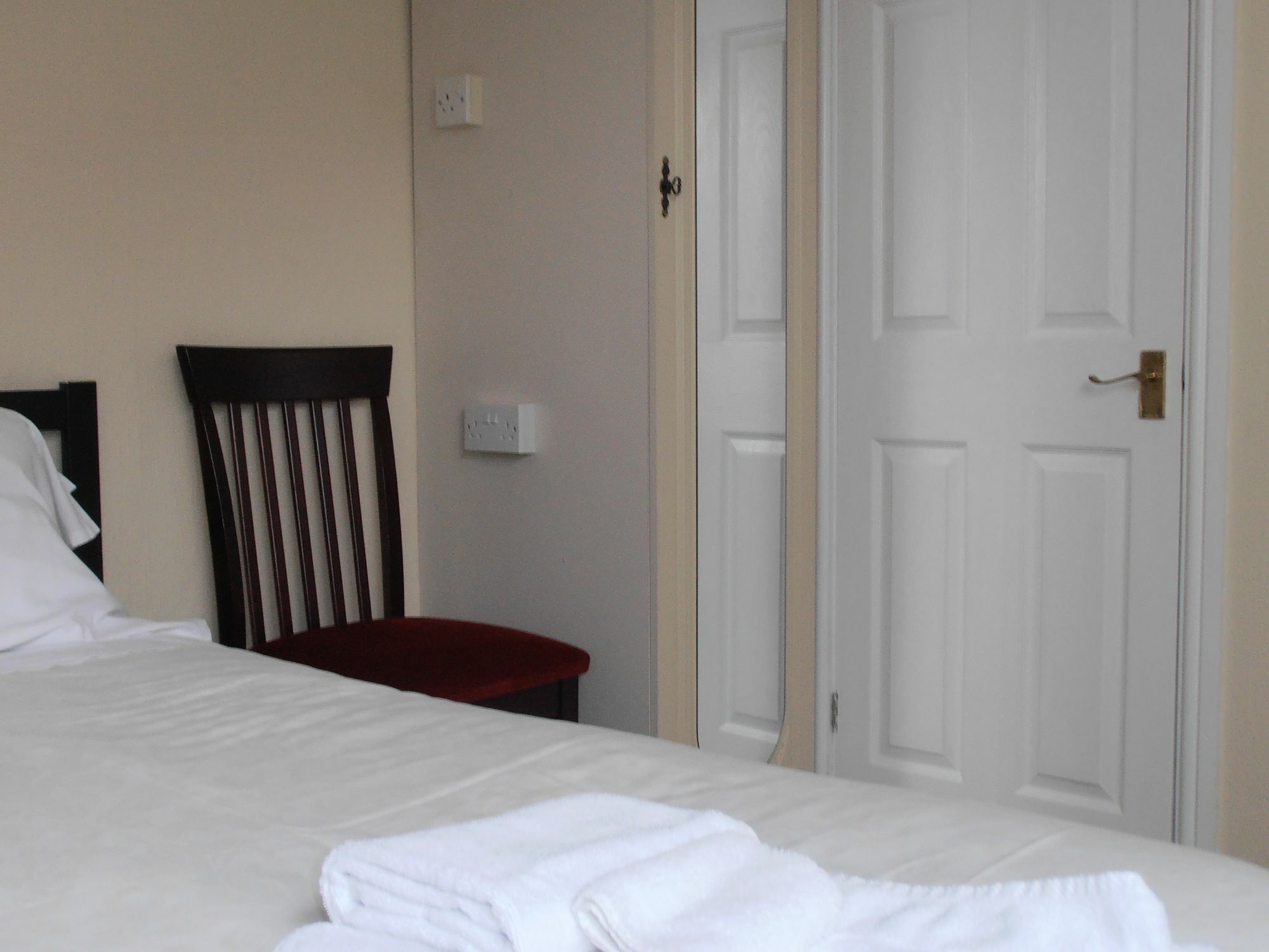 Hotel The Europa à Whitby Extérieur photo